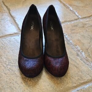 Vionic Women's Deep Red Loafers